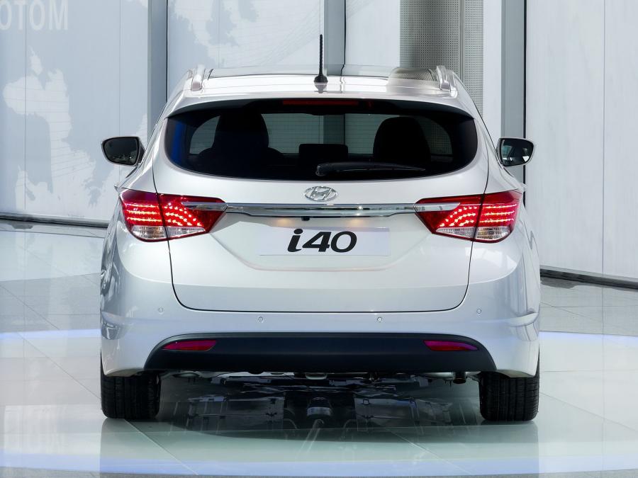  Hyundai i40 Wagon 2011 года  (фото 8 из 30)
